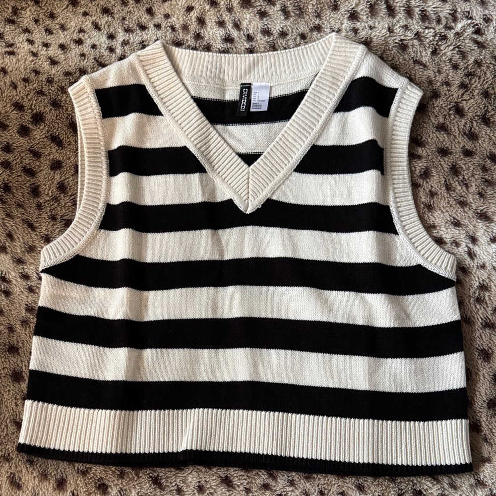 H&M Cream and Black Striped Knit Top